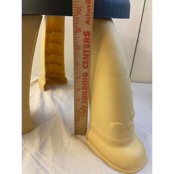 Little Tikes kids pretend play stool tan and black - Picture 6 of 7